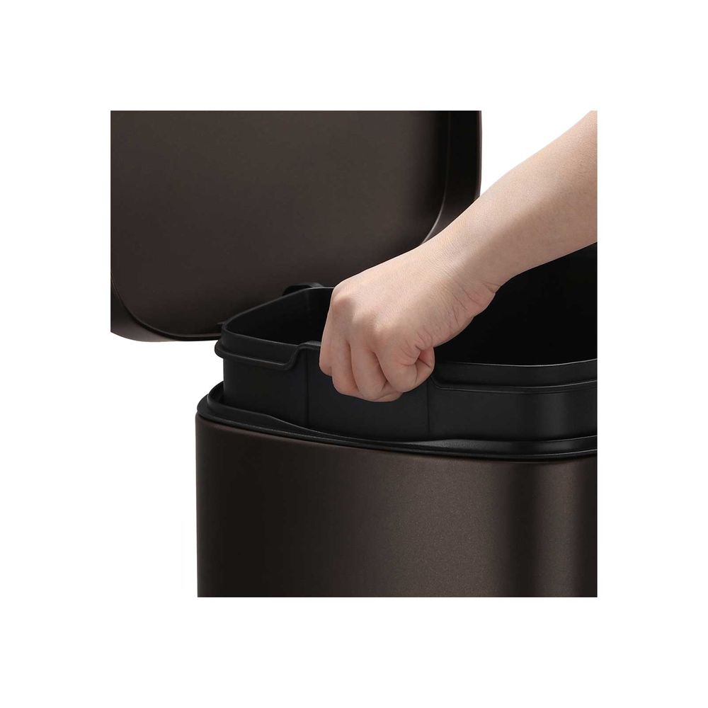 Step Pedal Trash Can | Quiet Close Lid For Kitchens