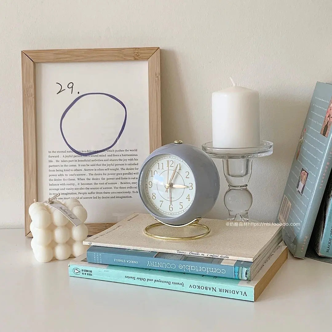 Retro Alarm Clock | Brass-Tone Ring Stand Design