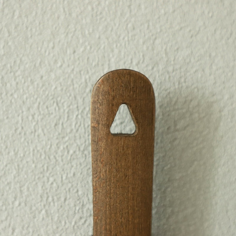 Wood Shoehorn | Long Handle Magnetic Mount