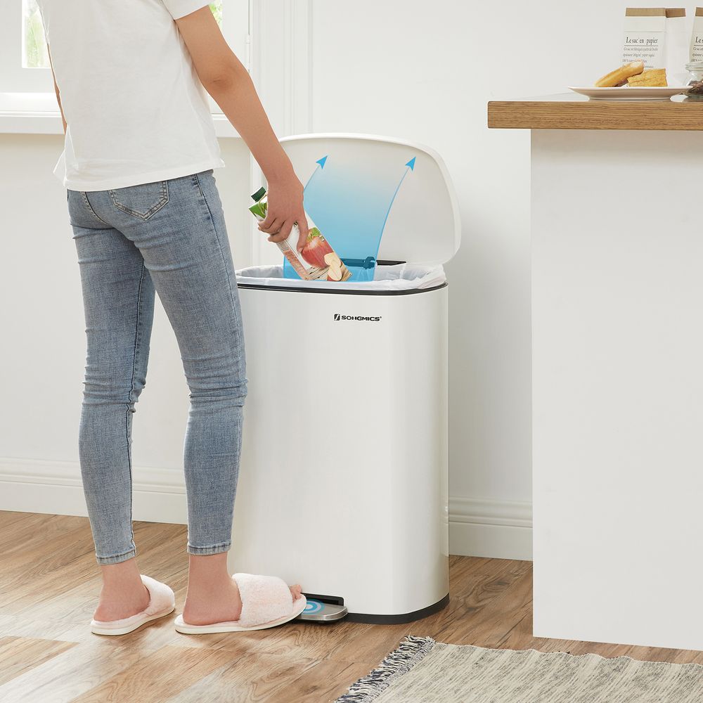 Step Pedal Trash Can | Quiet Close Lid For Kitchens
