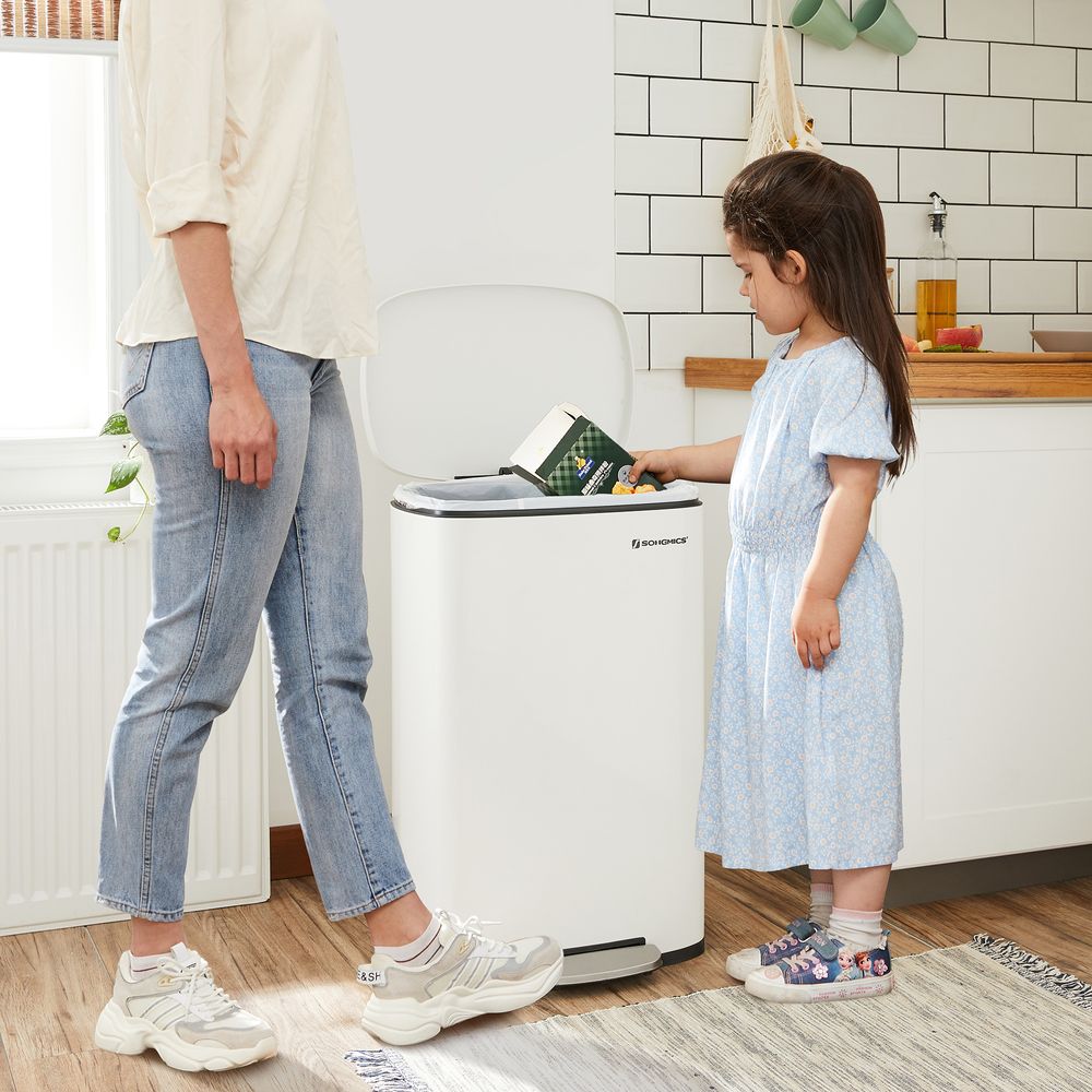 Step Pedal Trash Can | Quiet Close Lid For Kitchens