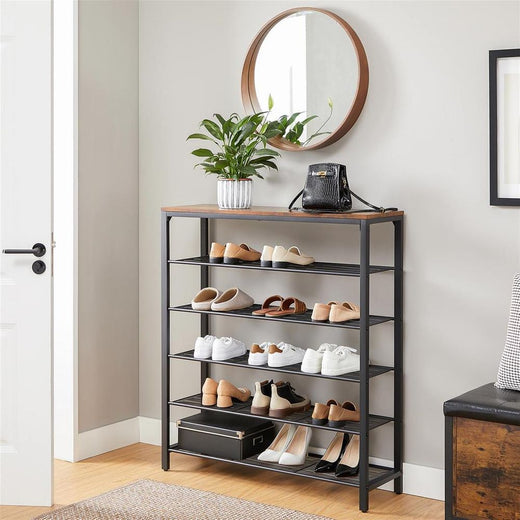 Entryway storage in a hallway
